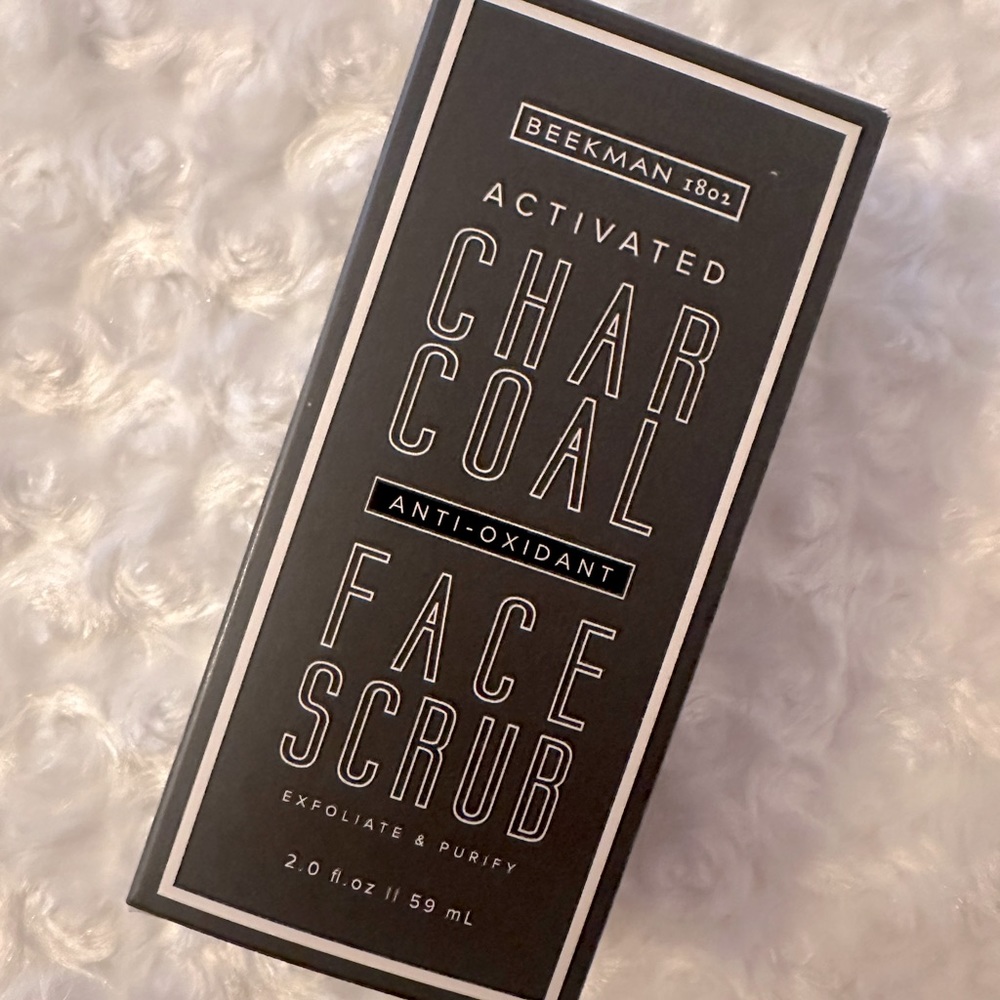 Beekman 1802 Activated Charcoal Face Scrub